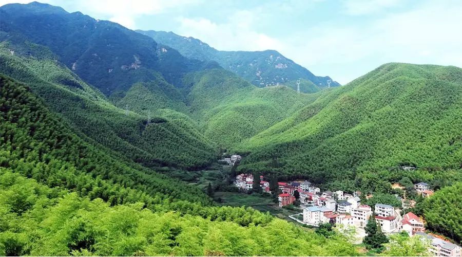 【4天五一小長假攻略】-西尼機電預(yù)祝各位“五一勞動節(jié)”快樂！