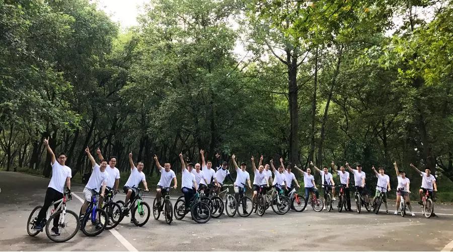 話“破繭”之勢，商“創(chuàng)新”之路 — 祝賀西尼機(jī)電2018年半年度營銷會議圓滿舉行