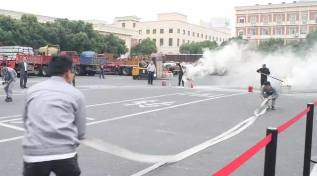 安全在心，技能在手-西尼機(jī)電開展秋季消防應(yīng)急疏散演練