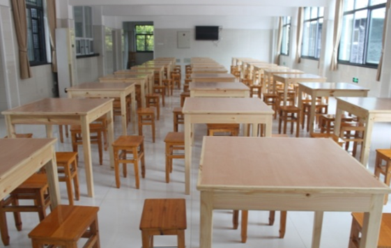 西尼電梯暖冬福利院之行-“社會(huì)責(zé)任，我們?cè)诼飞稀?/></p><p></p><div style=