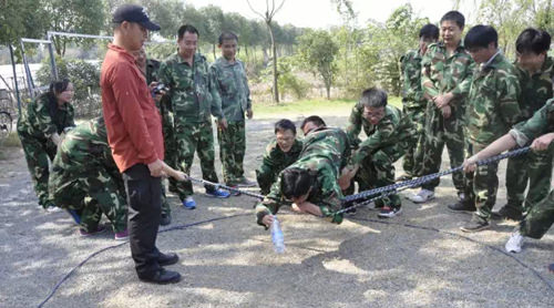 精誠合作釋文化 乘風(fēng)破浪展風(fēng)采-“雛鷹計(jì)劃”之野蘆灣拓展培訓(xùn)